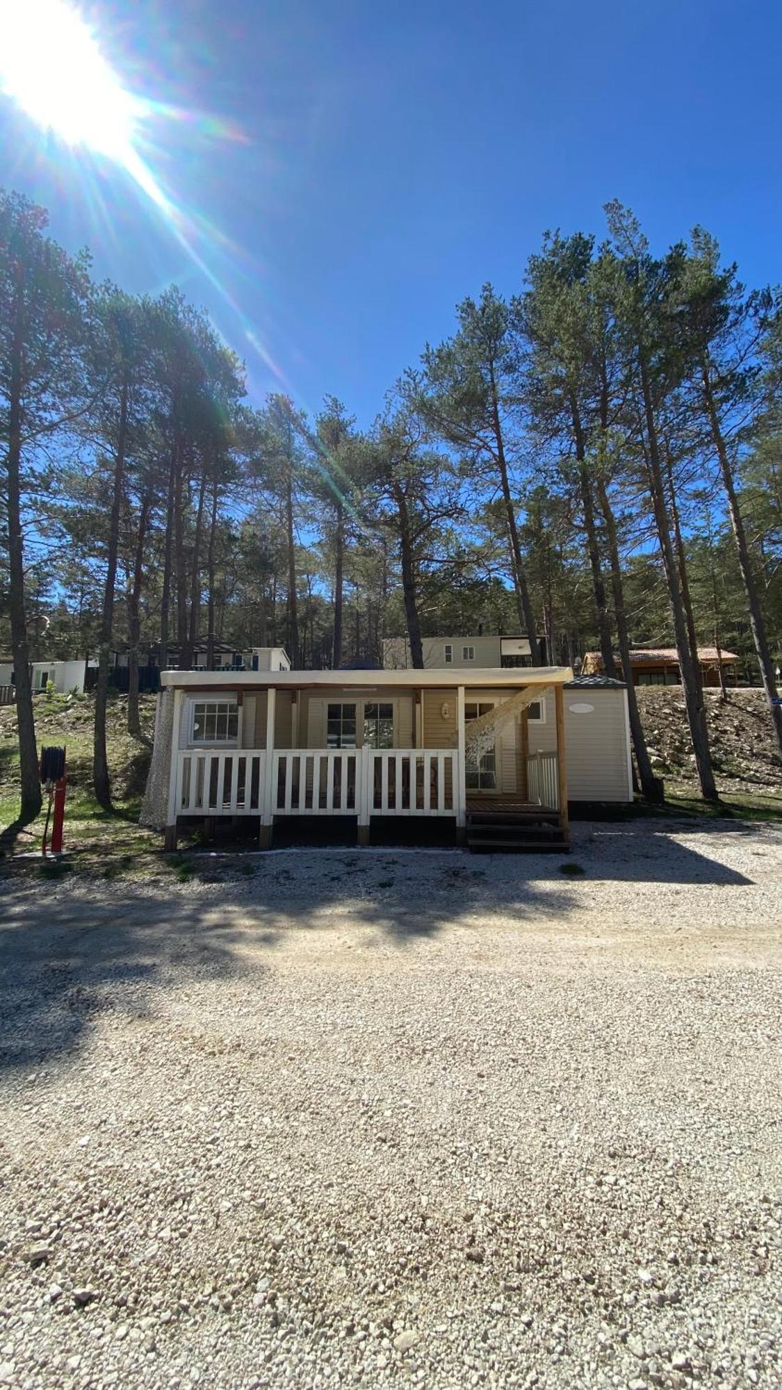 Mobilhome Comfort A La Montagne Saint-Auban  Exterior photo